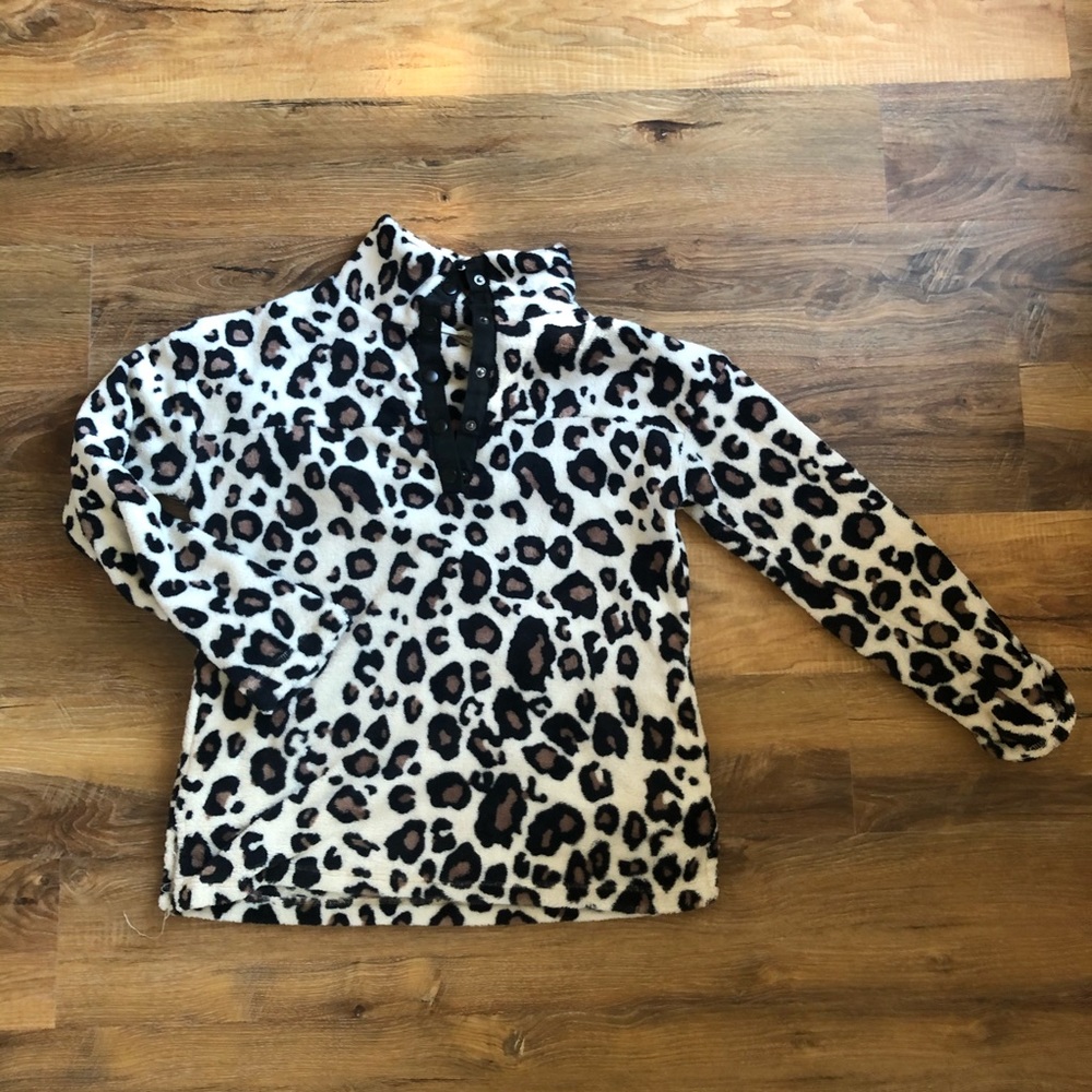 Buckle Brand Cheetah fleece